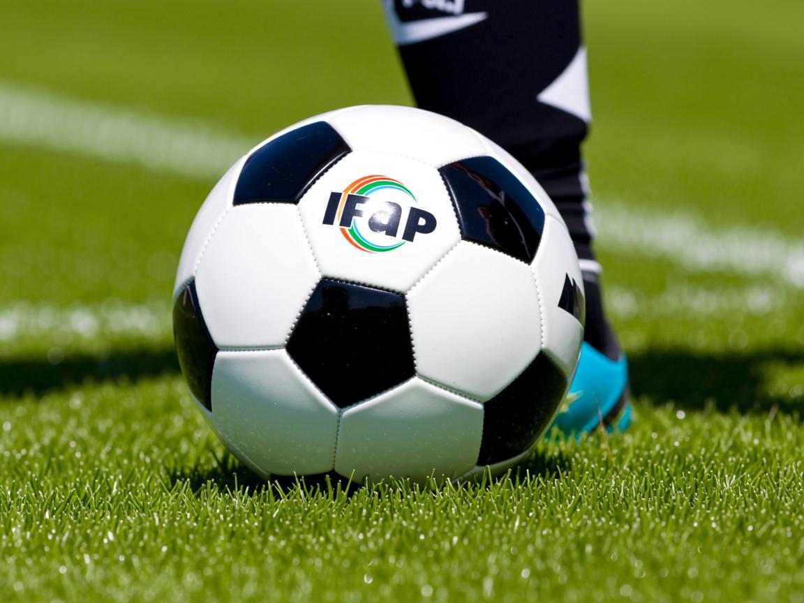 爱游戏app注册-五大联赛是否开始逐步放弃长传吊射传统打法，五大联赛传球成功率  第3张